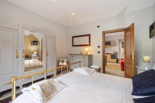 Aperegina